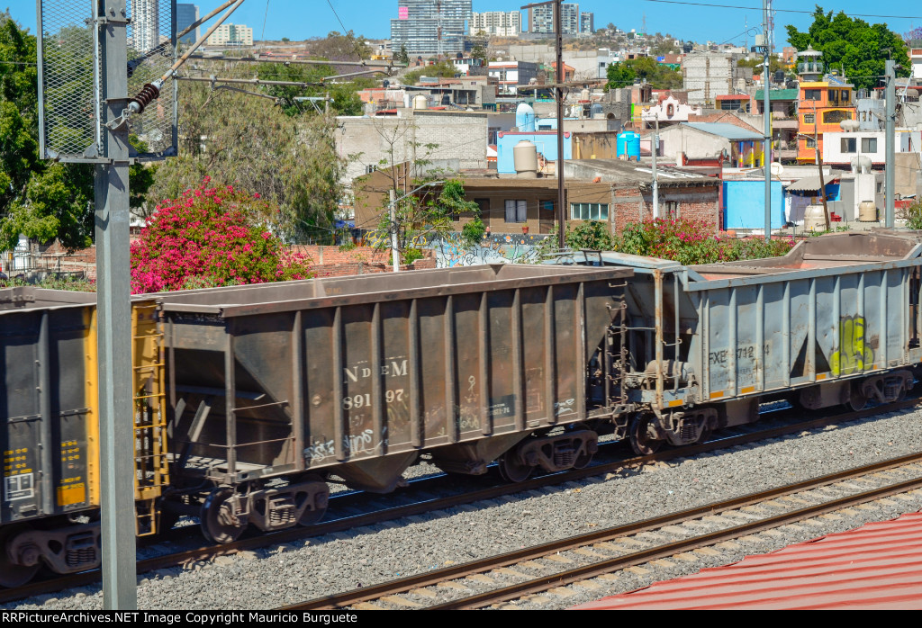 NdeM Ballast Hopper